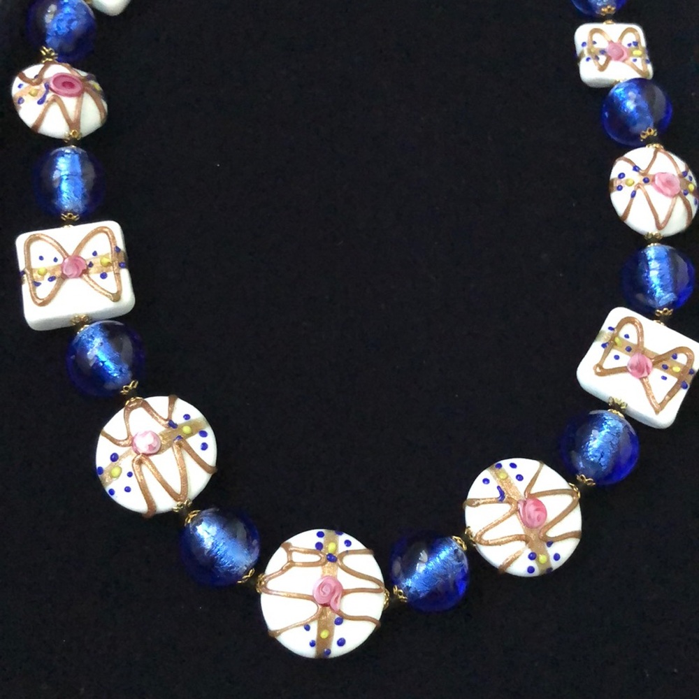 RARE FIND!🎉Host Pick!🎉 Stauer genuine Italian Murano glass necklace - Picture 9 of 16